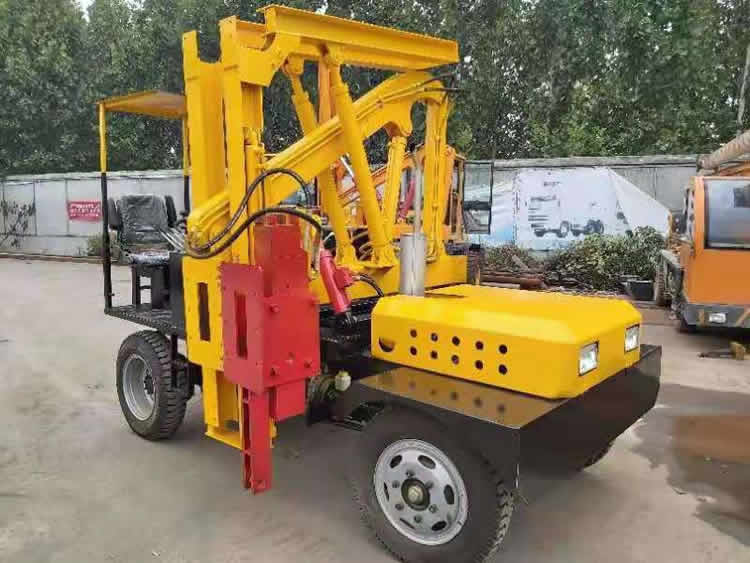 護(hù)欄打樁機(jī)打孔機(jī) 機(jī)械設(shè)備十